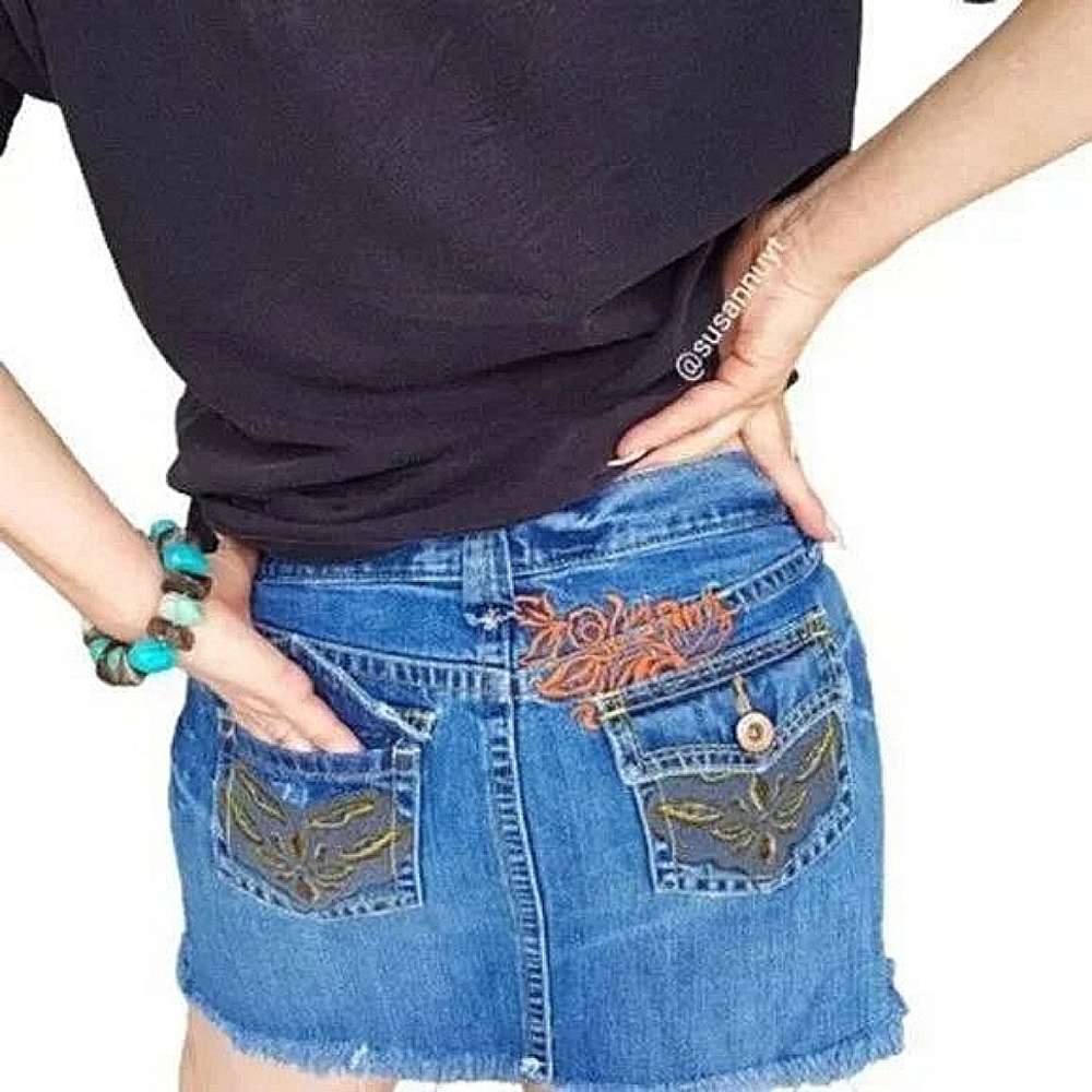 Distressed Embroidered Embellished Frayed Denim Mini Jean Skirt